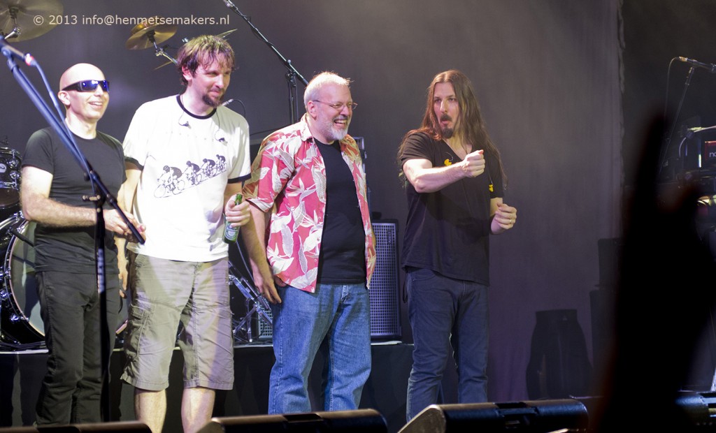 Joe Satriani Band mutual trust creates basis for musical growth The